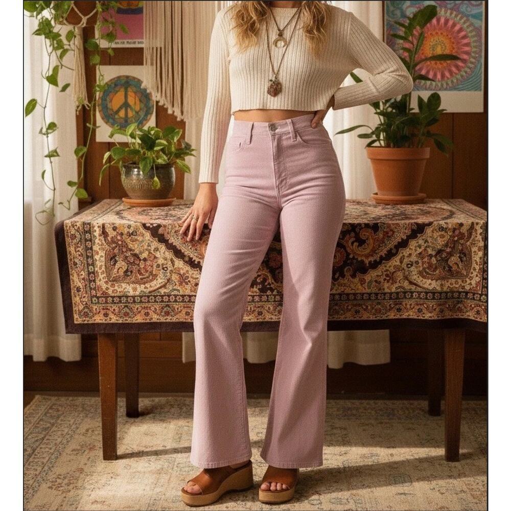 Levi’s Ribcage Bell Corduroy Pants Lavender High Rise Flare Womens 32